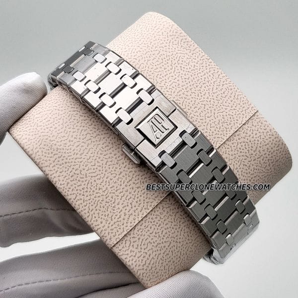 Replica Audemars Piguet Royal Oak black dial