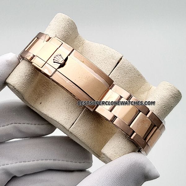 Replica Rolex GMT Master II Everose gold watch