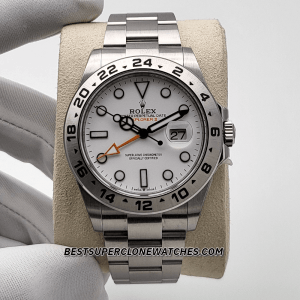Detail shot of fake Rolex bracelet links with a clean brushed finish and smooth clasp