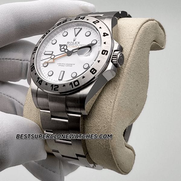Swiss super clone Rolex with matte black dial and legible white markers for easy readability
