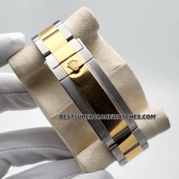 Fake Rolex Submariner Ref-126613LB with royal blue dial, two-tone Oystersteel and yellow gold case, and Swiss 3235 super clone movement—luxurious design.