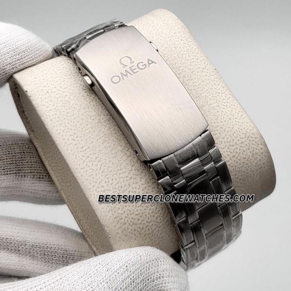 omega 8900 rubber strap replica watch