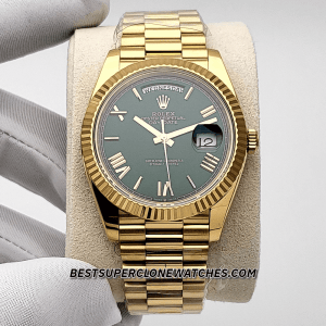 High-quality replica of Rolex Day-Date with bright green dial and yellow gold finish