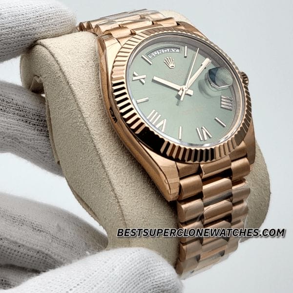 Rolex Day-Date 228235 Swiss super clone with Everose gold case and olive green dial