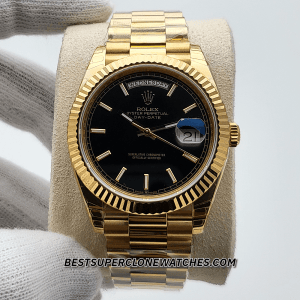 High-quality replica of Rolex Day-Date with bright black dial and presidential bracelet