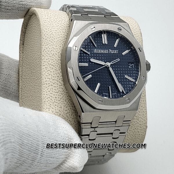 Fake Audemars Piguet Royal Oak with luminous markers and signature blue dial