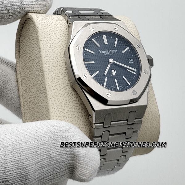 Fake AP Royal Oak Jumbo watch with stainless steel bracelet and automatic movement imitation