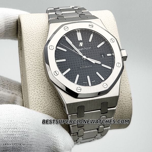 Fake AP Royal Oak 15400 with luminous hands and markers on a black textured dial