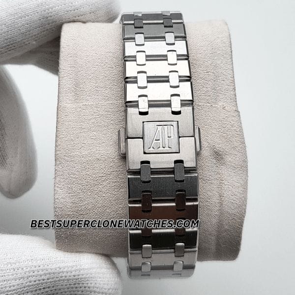 High-quality replica Royal Oak 50th Anniversary showing white hour markers and green dial