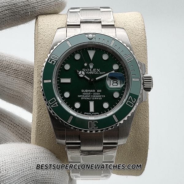 Fake Rolex Submariner Hulk Date 3135 super clone with green dial, Oystersteel case, and Swiss 3135 movement—luxury replica design.