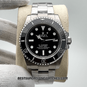 Close-up of the Rolex Submariner 3230 Swiss super clone, featuring a black dial and Oystersteel case—ideal for diving enthusiasts.