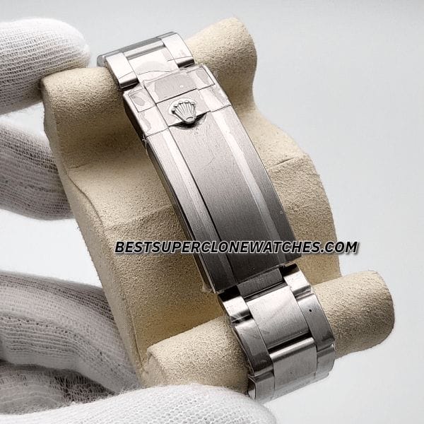Detailed view of the fake Rolex Submariner Ref-124060 with black dial, stainless steel case, and Swiss 3230 movement—premium super clone.