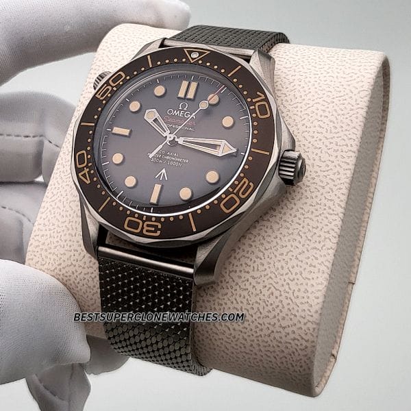 Omega Seamaster 007 replica titanium watch