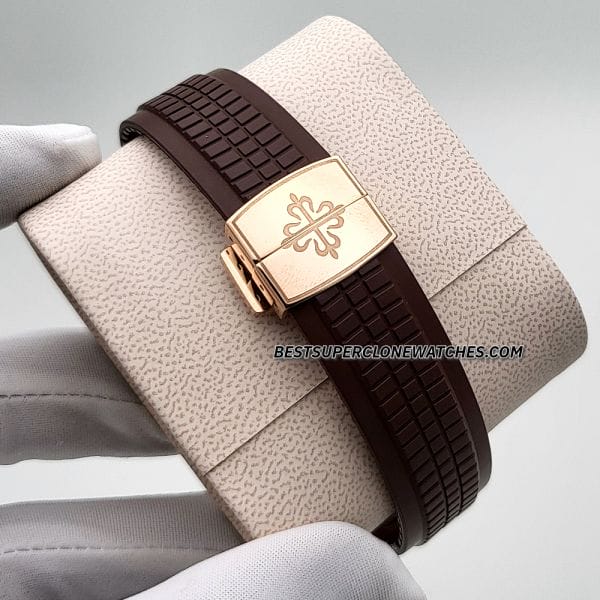 Replica Patek Philippe Aquanaut rose gold